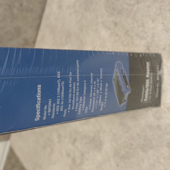 Linksys EtherFast Cable/DSL Router w/4 Port Switch - Picture 5 of 6